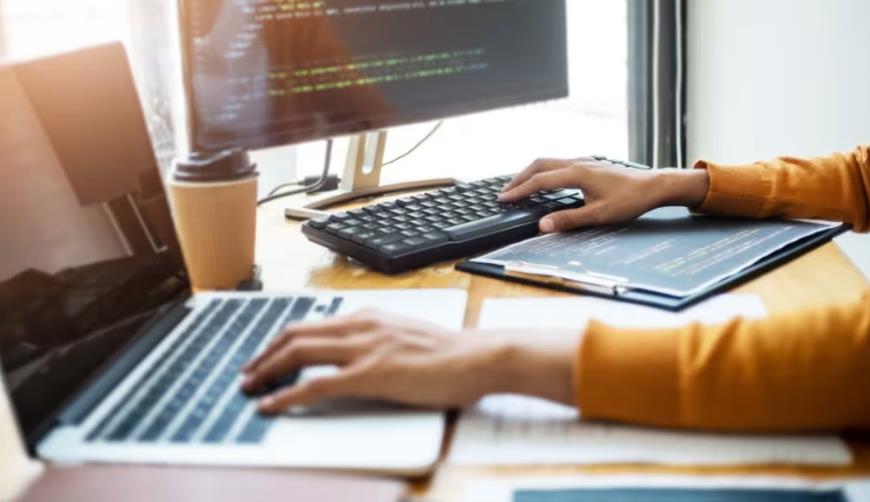 轻量赋能:曲靖AI智能应用开发中让技术团队高效协作的3个关键
